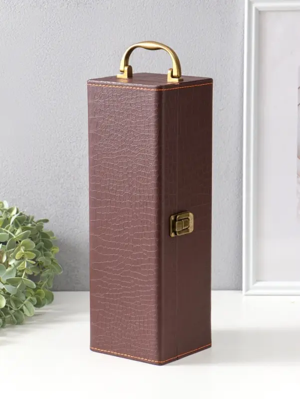 Шкатулка дерево, кожзам под бутылку "Кожа питона" коричневая 4 предмета 35х11х12 см