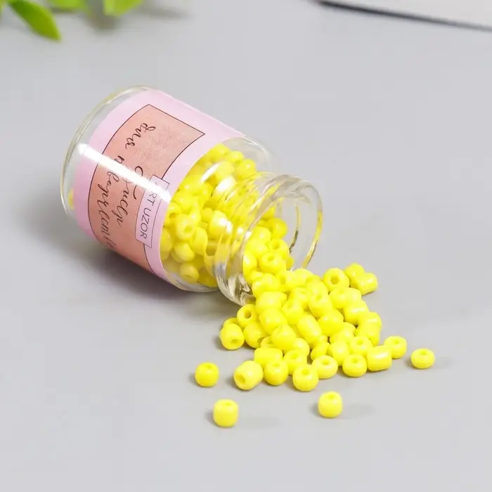 Бисер круглый 6/0 в бутылочке  Бисер круглый 6/0 в бутылочке "Яркий лимон" 20 гр