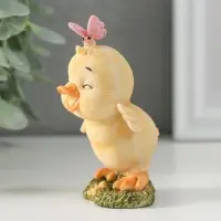 Фигурка полистоун &laquo;Утёнок с бабочкой на полянке&raquo;, 6&times;5.5&times;9.5 см