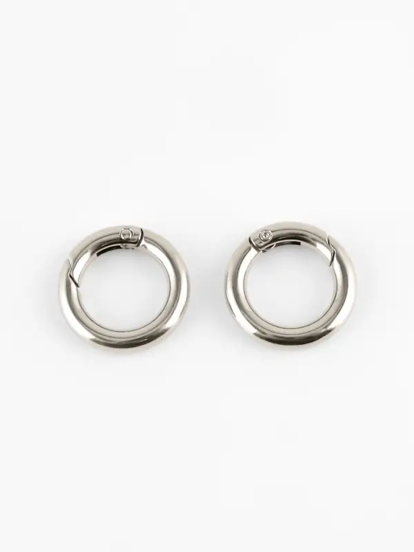 Кольца-карабины 6,7гр d16/24мм 4мм (наб 2шт цена за наб) серебряный TR Кольца-карабины 6,7гр d16/24мм 4мм (наб 2шт цена за наб) серебряный TR