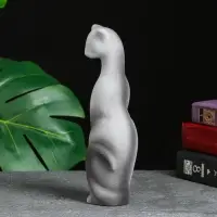 Фигурка керамика &laquo;Кошка Багира наклоненная&raquo;, серо-чёрный, 4&times;5&times;20 см
