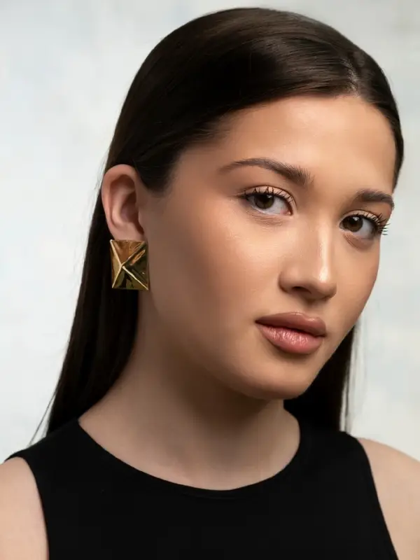 Серьги клипсы для ушей QF &laquo;Тренд. Квадрат&raquo;, металл, цвет золото