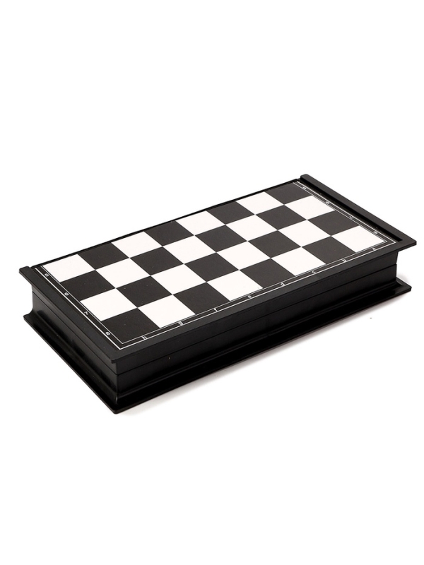 Шахматы 20 х 20 см, король h-3.3 см, d-2.5 см, доска и фигуры пластик Шахматы 20 х 20 см, король h-3.3 см, d-2.5 см, доска и фигуры пластик