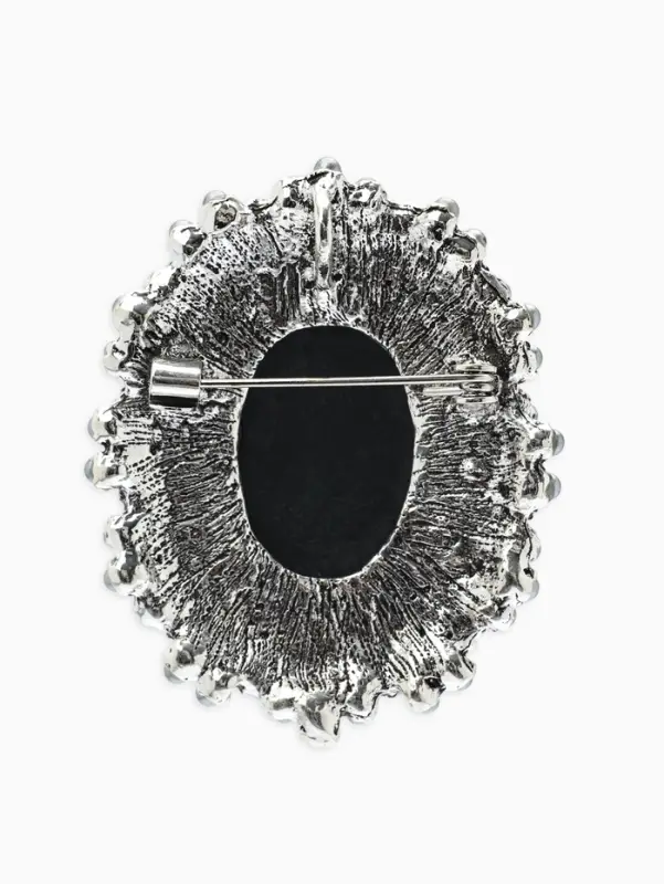 Брошь &laquo;Камея&raquo;, в жемчуге, серая в чернёном серебре