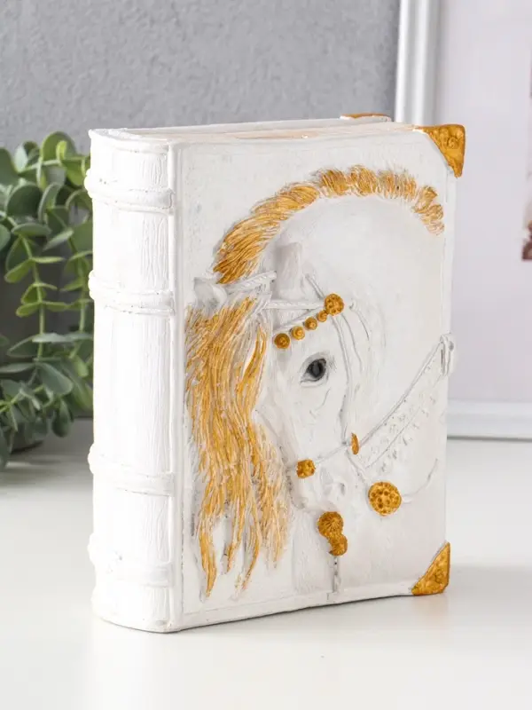 Копилка (гипс) Книга Лошадь  Высота 21 см, ширина 7,5 см, длина 16,5 см, белый