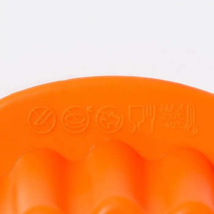 Форма для выпечки Доляна «Рифлёный круг. Звезда», силикон, 29×28 см, с ручками, цвет МИКС Форма для выпечки Доляна «Рифлёный круг. Звезда», силикон, 29×28 см, с ручками, цвет МИКС