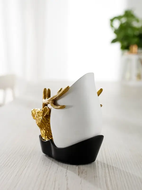 Конфетница &laquo;Олень&raquo;, 14&times;6.5&times;14 см, алюминий