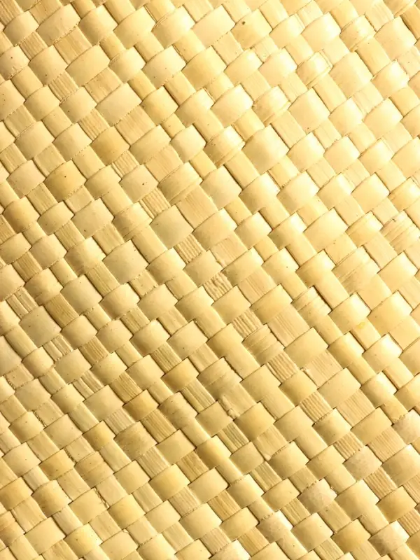 Сумка плетёная из пандана, 29×17×42 см, бежево-чёрная