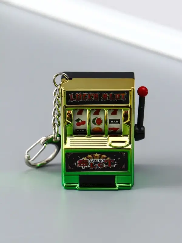 Брелок пластик "Игровой автомат - казино" зелёно-золотой 2,7х3,4х5 см