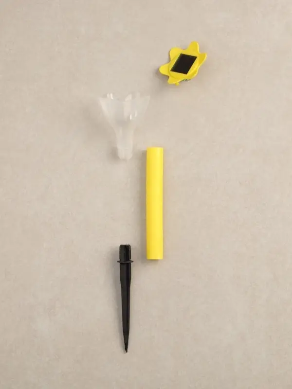 Садовый светильник &laquo;Цветок жёлтый&raquo;, уличный, на солнечной батарее, 6&times;29&times;6 см, 1 LED, свечение белое