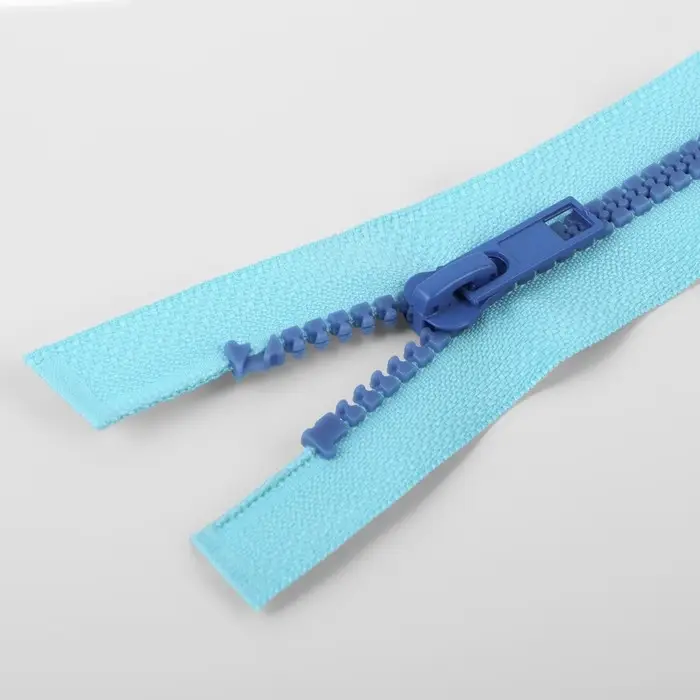 Молния «Трактор», №5, разъёмная, замок автомат, 35 см, голубая Молния «Трактор», №5, разъёмная, замок автомат, 35 см, голубая