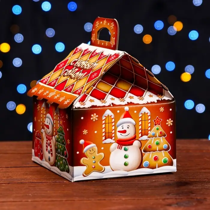 Подарочная коробка «Пряничный» 12×12×16.8 см