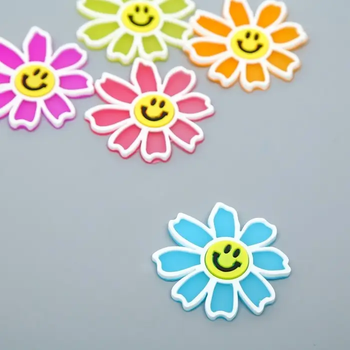 Декор для творчества резина "Ромашка смайл" набор 10 шт 4х4 см