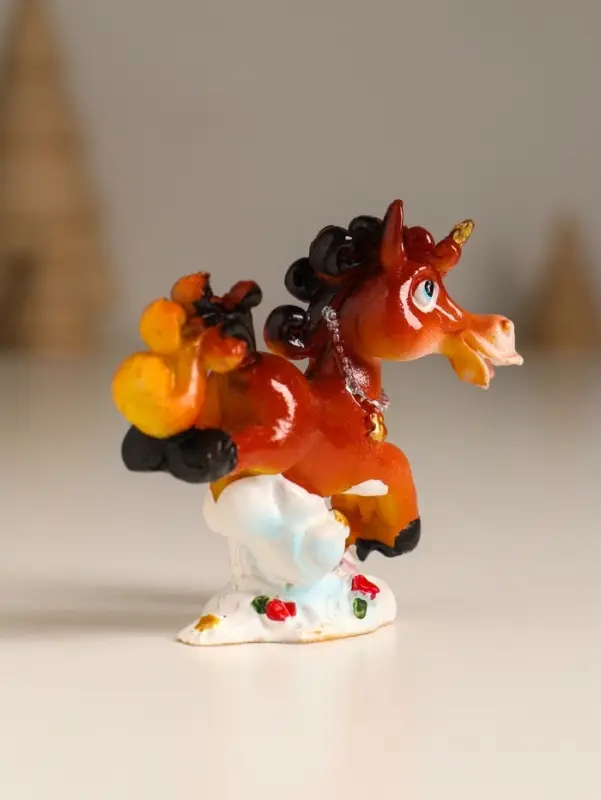 Сувенир полистоун Сувенир полистоун "Лошадка на облачке с розами" МИКС 6,4х2,5х6 см