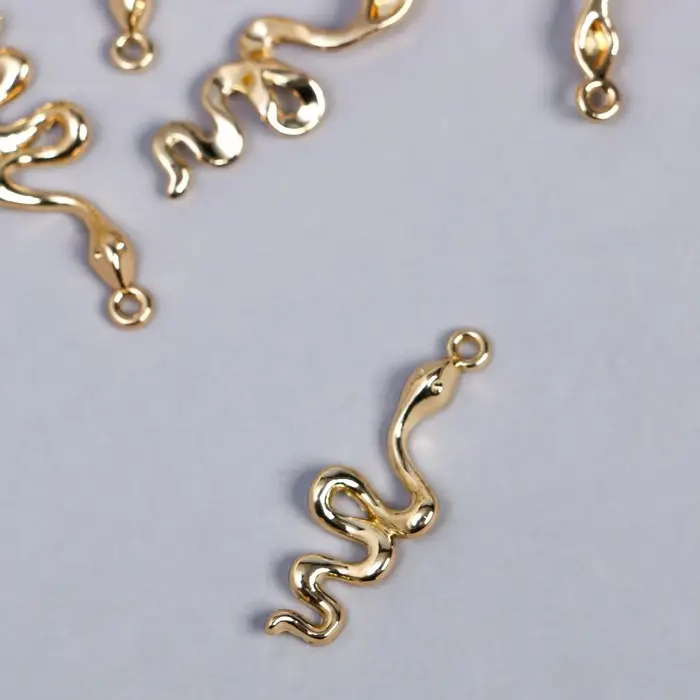 Декор для творчества металл  Декор для творчества металл "Золотая змейка" 2,8х0,9 см