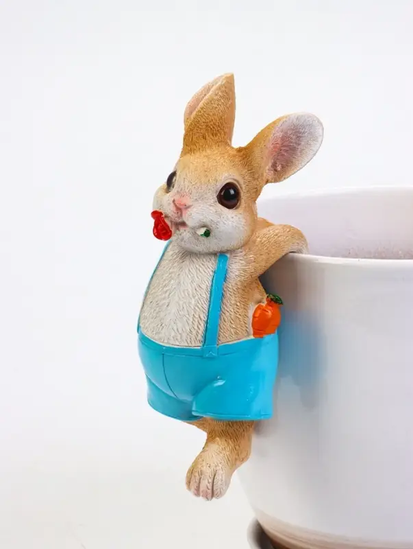 Фигурка для флорариума &laquo;Зайчишка с розой&raquo;, декор на кашпо, 17&times;7&times;7 см