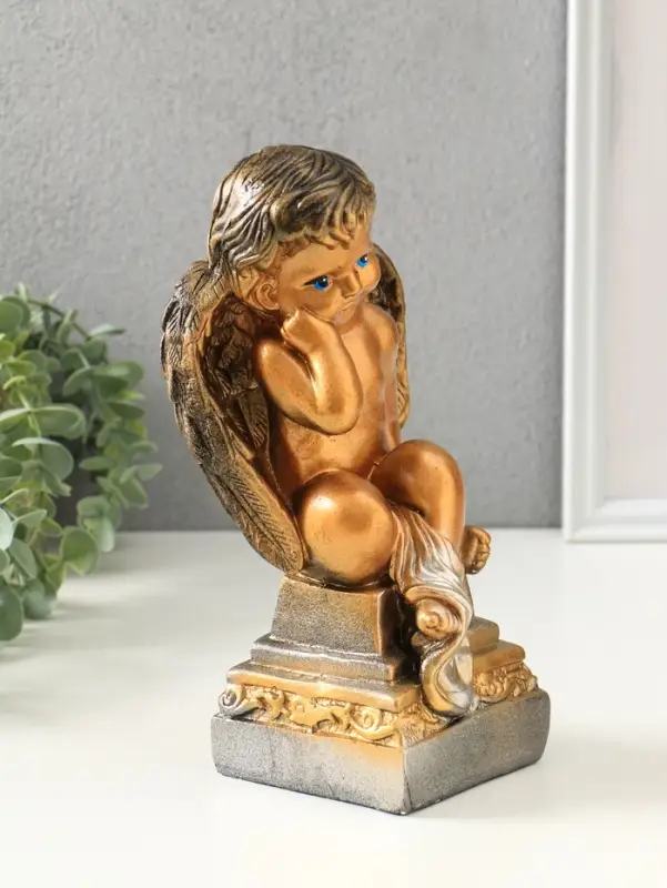 Фигура гипс &laquo;Ангел на пьедестале&raquo;, чёрный с золотом, 25&times;13&times;11 см