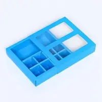 Коробка для 8 конфет + шоколад, с окном, голубая, 17.7×17.7×3.8 см