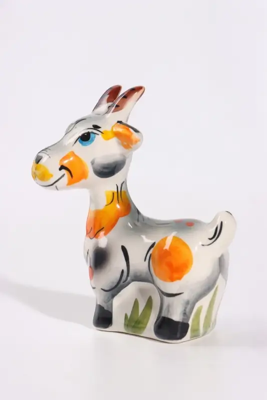Фигурка фарфоровая &laquo;Коза Ляля&raquo;, 9&times;7&times;5 см