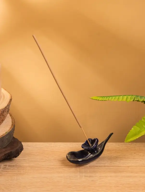 Подставка под благовония «Цветение», 10.5×3.5×3 см, керамика, синяя Подставка под благовония «Цветение», 10.5×3.5×3 см, керамика, синяя