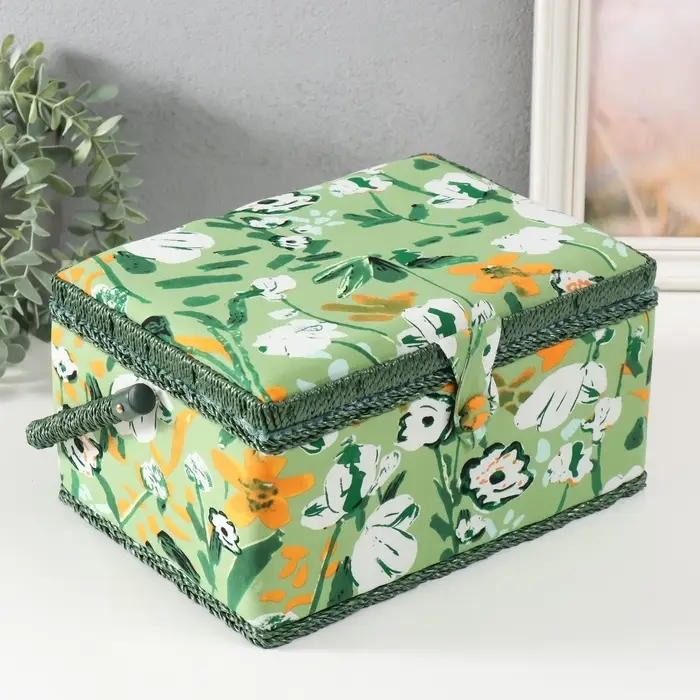 Шкатулка для рукоделия и шитья &laquo;Летние цветы на зелёном&raquo;, хранение ниток, иголок, мелочи, 19&times;26&times;14.5 см
