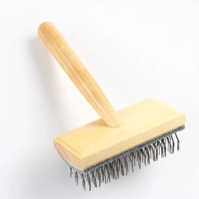 Щётка - пуходёрка, основание 110&times;58 мм, жёсткая, для &laquo;Кавказца&raquo;, дерево