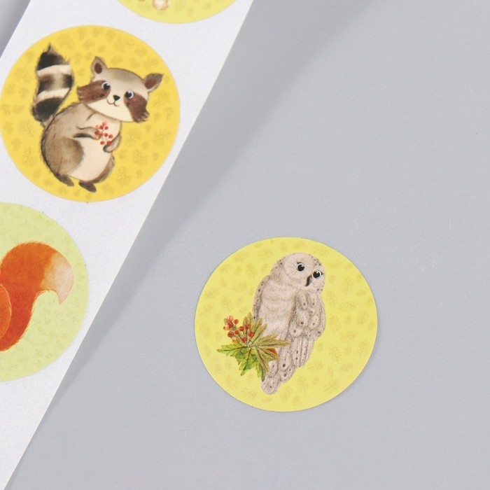 Наклейка бумага Наклейка бумага "Лесные зверята" d=2,5 см 252 шт в рулоне