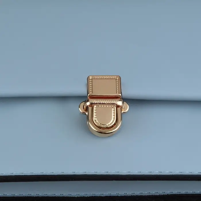 Застёжка для сумки, 2.5×3.1 см, цвет золотой Застёжка для сумки, 2.5×3.1 см, цвет золотой