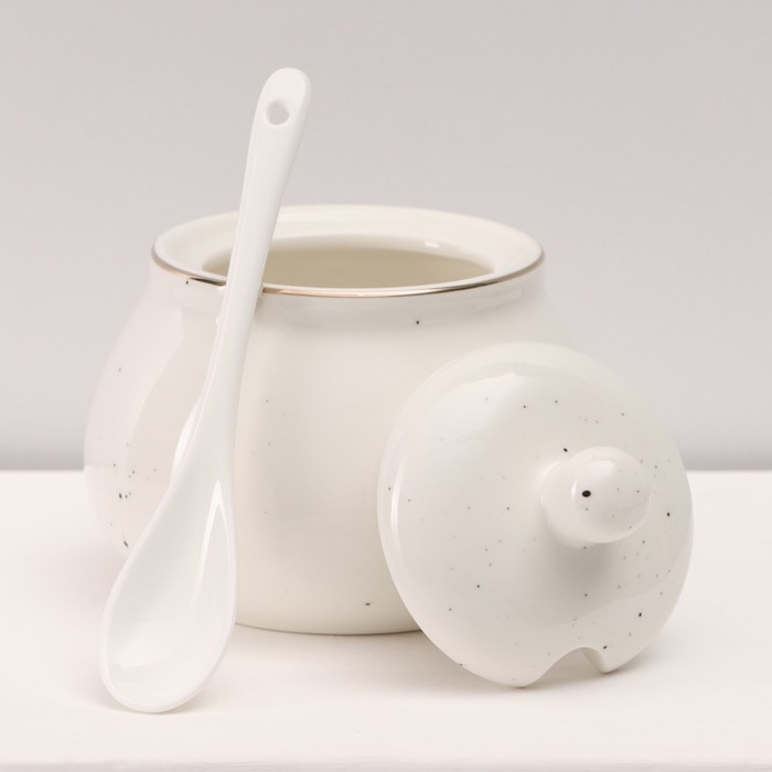 Сервиз фарфоровый чайный Доляна «Млечный путь», 15 предметов: 6 чашек 220 мл, 6 блюдец d=13,5 см, молочник 300 мл, сахарница 350 мл, чайник 1000 мл, цвет белый Сервиз фарфоровый чайный Доляна «Млечный путь», 15 предметов: 6 чашек 220 мл, 6 блюдец d=13,5 см, молочник 300 мл, сахарница 350 мл, чайник 1000 мл, цвет белый