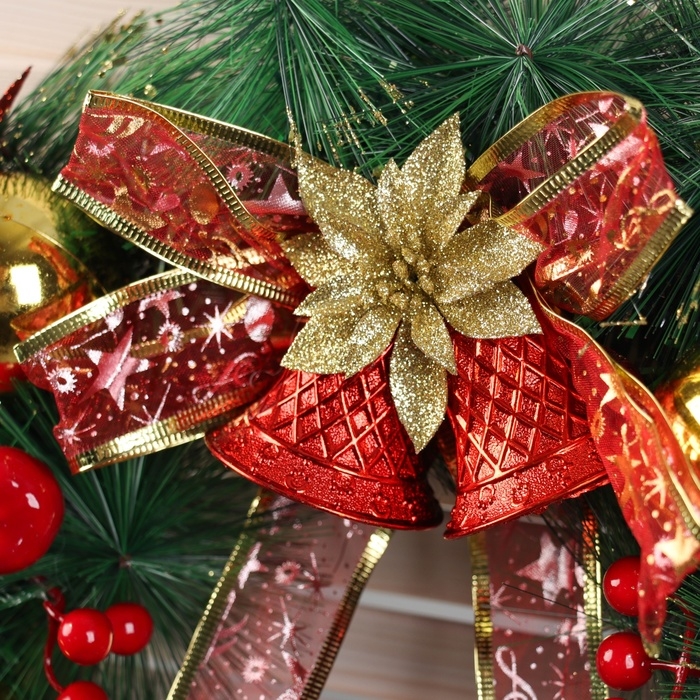 Венок новогодний d- 37 см  Венок новогодний d- 37 см "Уютная сказка" бант в клетку с колокольчиками