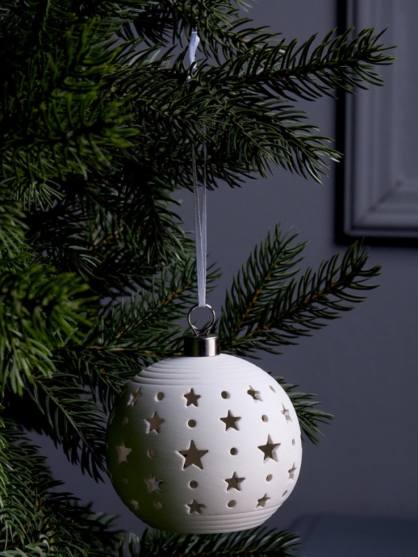 Елочный шар Елочный шар "Звездное небо" 9х9х9.8 см, 1 LED, LR44x3(в компл.), свечение тёплое белое