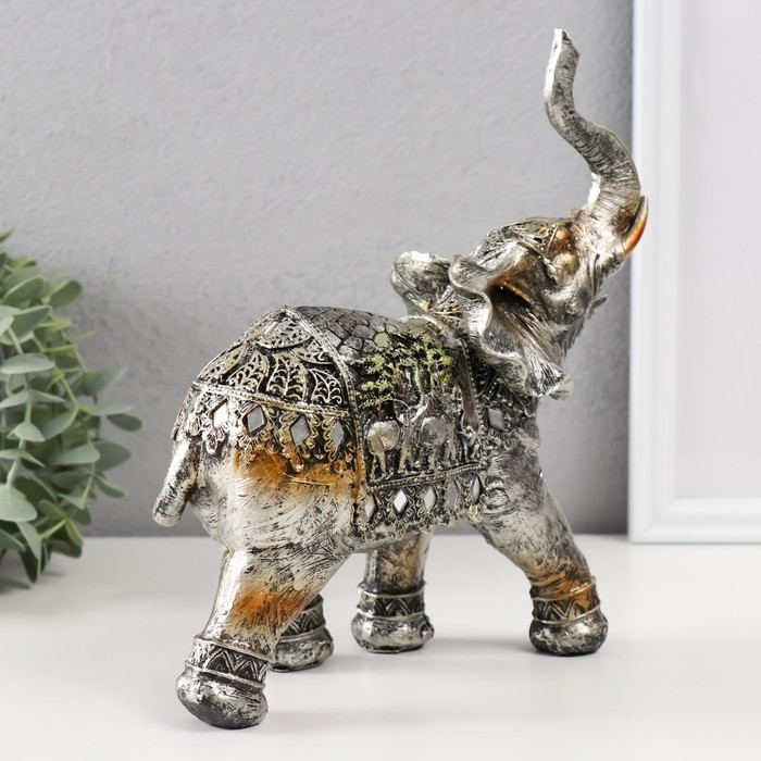 Сувенир полистоун Сувенир полистоун "Африканский слон, на попоне слоны" 23х20,5х8,5 см