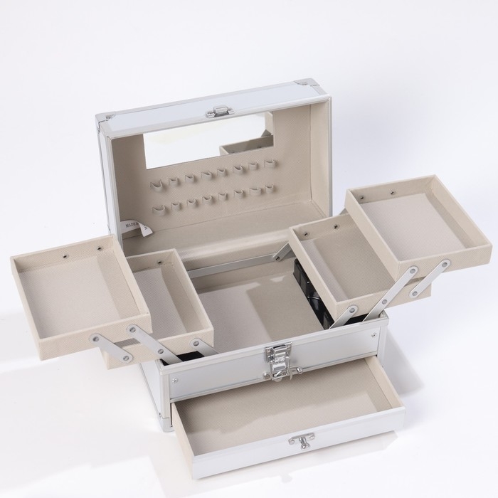 Набор профессиональной косметики Набор профессиональной косметики"Miss Young" №16