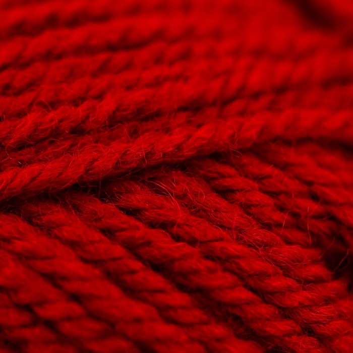 Пряжа Пряжа "Народная" 30% шерсть, 70% акрил объёмный 220м/100гр (272-Вишня)