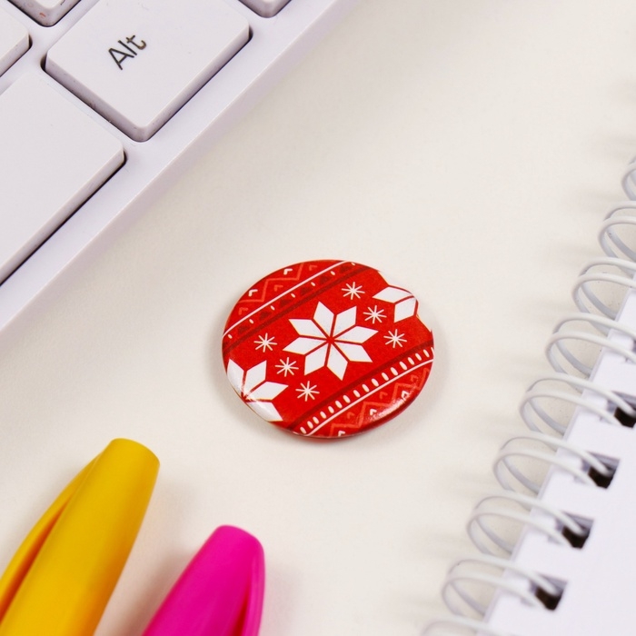 Значки закатные набор 3 шт d=25 мм d=35 мм Значки закатные набор 3 шт d=25 мм d=35 мм "Полярный мишка в свитере" 7х7 см