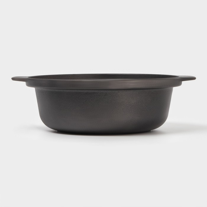 Жаровня чугунная «Биргер», 1,5 л, d=24 см, стеклянная крышка, цвет чёрный Жаровня чугунная «Биргер», 1,5 л, d=24 см, стеклянная крышка, цвет чёрный