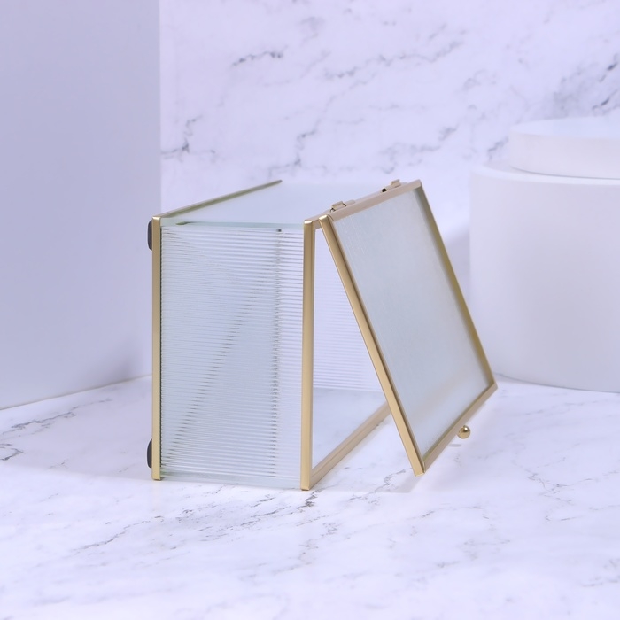 Органайзер для хранения «RIPPLES», с крышкой, стеклянный, с зеркальным дном, с крышкой, 1 секция, 17 × 10,5 × 7 см, цвет прозрачный/медный Органайзер для хранения «RIPPLES», с крышкой, стеклянный, с зеркальным дном, с крышкой, 1 секция, 17 × 10,5 × 7 см, цвет прозрачный/медный