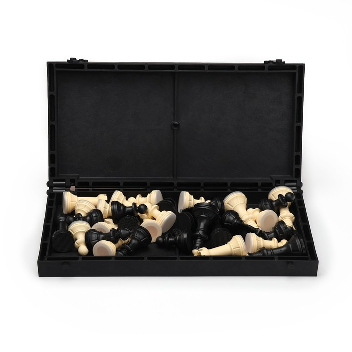 Шахматы настольные, 30 х 30 см, король h-7.5 см, пешка h-4.2 см Шахматы настольные, 30 х 30 см, король h-7.5 см, пешка h-4.2 см