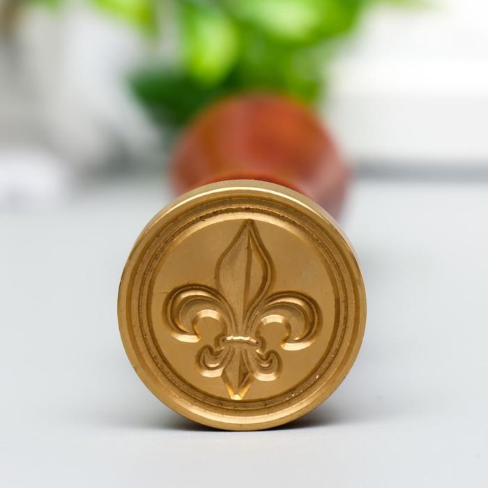 Печать для сургуча с деревянной ручкой Печать для сургуча с деревянной ручкой "Геральдическая лилия" 9х2,5х2,5 см