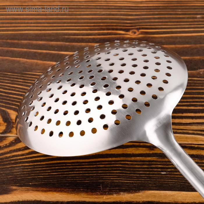 Шумовка для казана узбекская 48см, диаметр 17см, с деревянной ручкой Шумовка для казана узбекская 48см, диаметр 17см, с деревянной ручкой