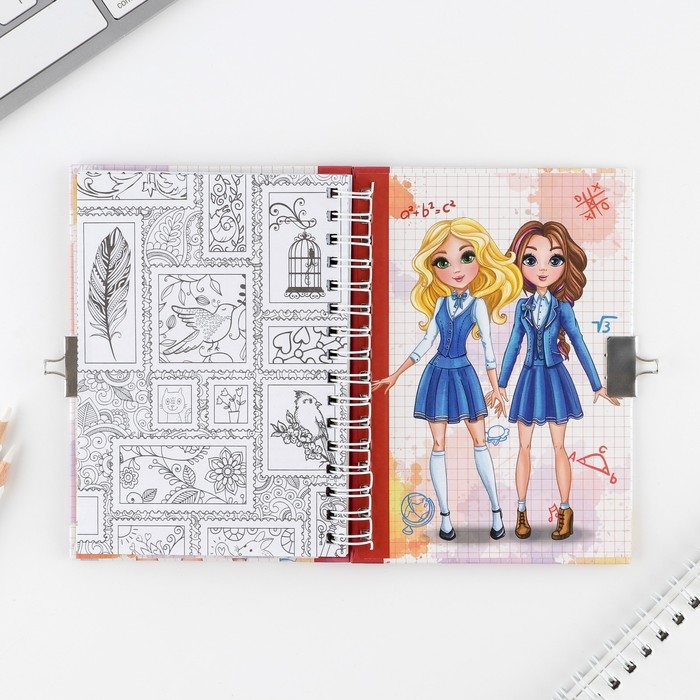 Анкета на замочке, в твердой обложке А6, 40 листов «Мои школьные друзья» Анкета на замочке, в твердой обложке А6, 40 листов «Мои школьные друзья»