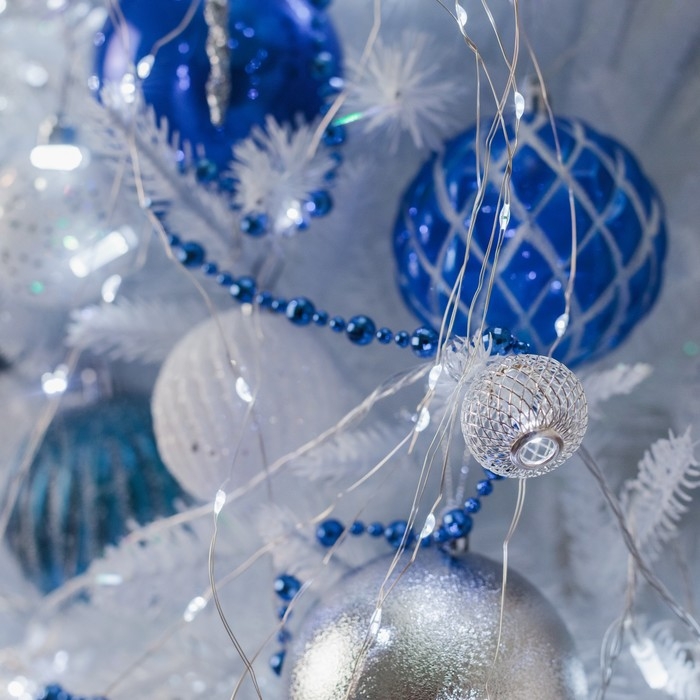 Гирлянда «Конский хвост» 10 нитей по 1 м, IP20, серебристая нить, 100 LED, свечение белое, 12 В Гирлянда «Конский хвост» 10 нитей по 1 м, IP20, серебристая нить, 100 LED, свечение белое, 12 В