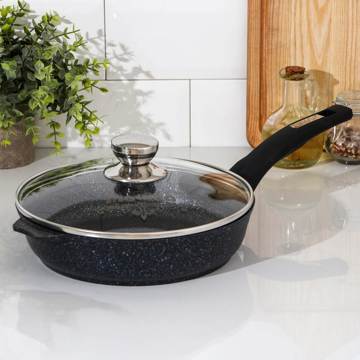 Сковорода «Гранит Star», d=24 см, стеклянная крышка, антипригарное покрытие, тёмно-синий Сковорода «Гранит Star», d=24 см, стеклянная крышка, антипригарное покрытие, тёмно-синий