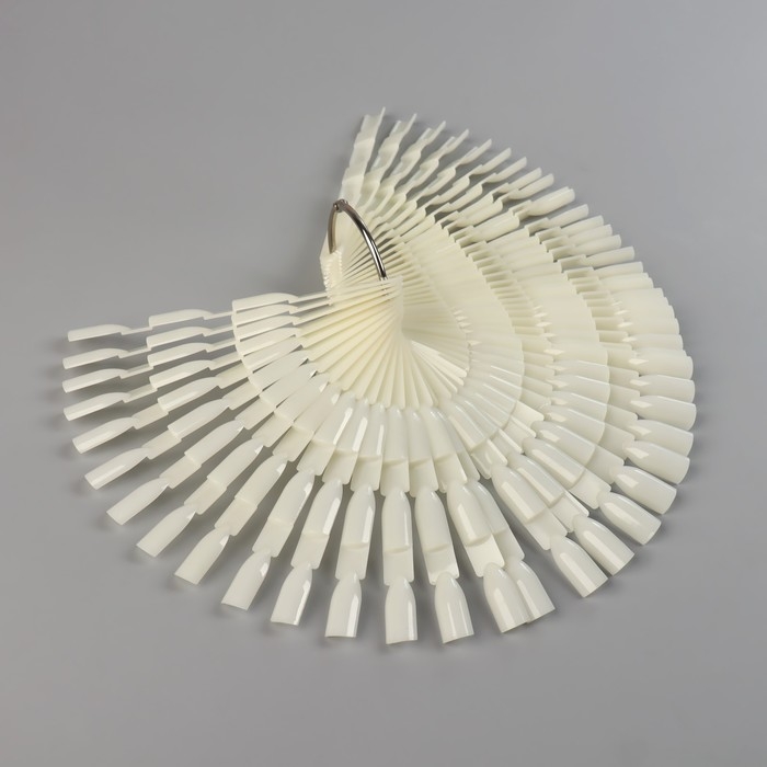 Палитра для лаков на кольце, форма квадрат, 50 шт по 3 ногтя, цвет слоновая кость Палитра для лаков на кольце, форма квадрат, 50 шт по 3 ногтя, цвет слоновая кость