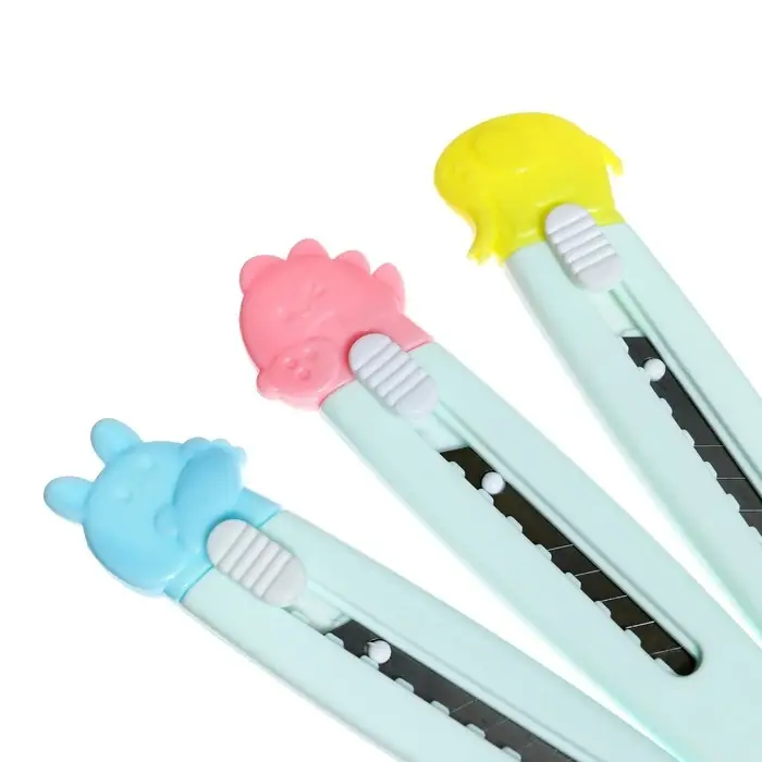 Нож канцелярский мини Calligrata, 9мм, пластик, c фиксатором, МИКС Нож канцелярский мини Calligrata, 9мм, пластик, c фиксатором, МИКС