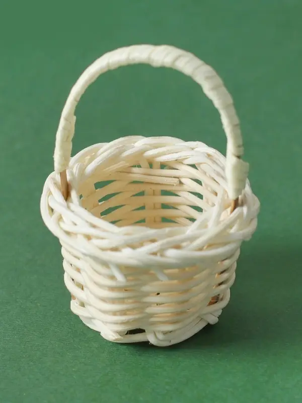 Кукольная миниатюра &laquo;Корзинка&raquo;, цвет белый