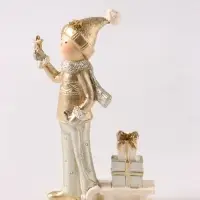 Статуэтка &laquo;Мальчишка с подарками&raquo;, 12.5 см, полистоун