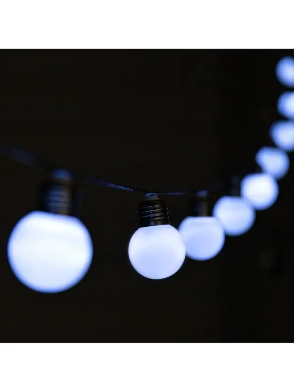 Гирлянда &laquo;Нить&raquo;, 2.7 м, с насадками &laquo;Белые шары&raquo;, уличная, IP44, 10 LED, 8 режимов, солнечная батарея, тёмная нить, свечение белое