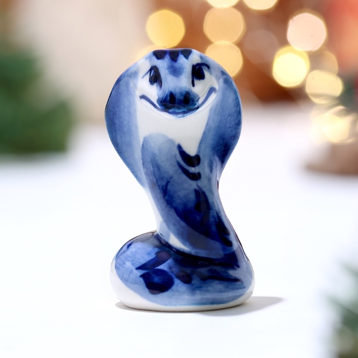 Фигурка фарфор гжель «Кобра», 5.5×3 см Фигурка фарфор гжель «Кобра», 5.5×3 см