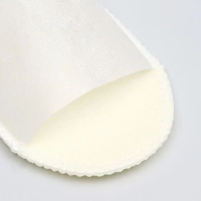 Одноразовые тапочки, Стандарт, бело-бежевые, 42р. Одноразовые тапочки, Стандарт, бело-бежевые, 42р.